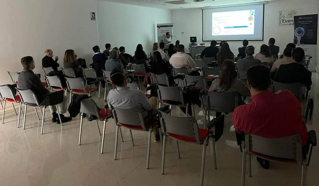 curso-de-astigmatismo-cataratas-dr-salvador-nebro-cobos-malaga.j